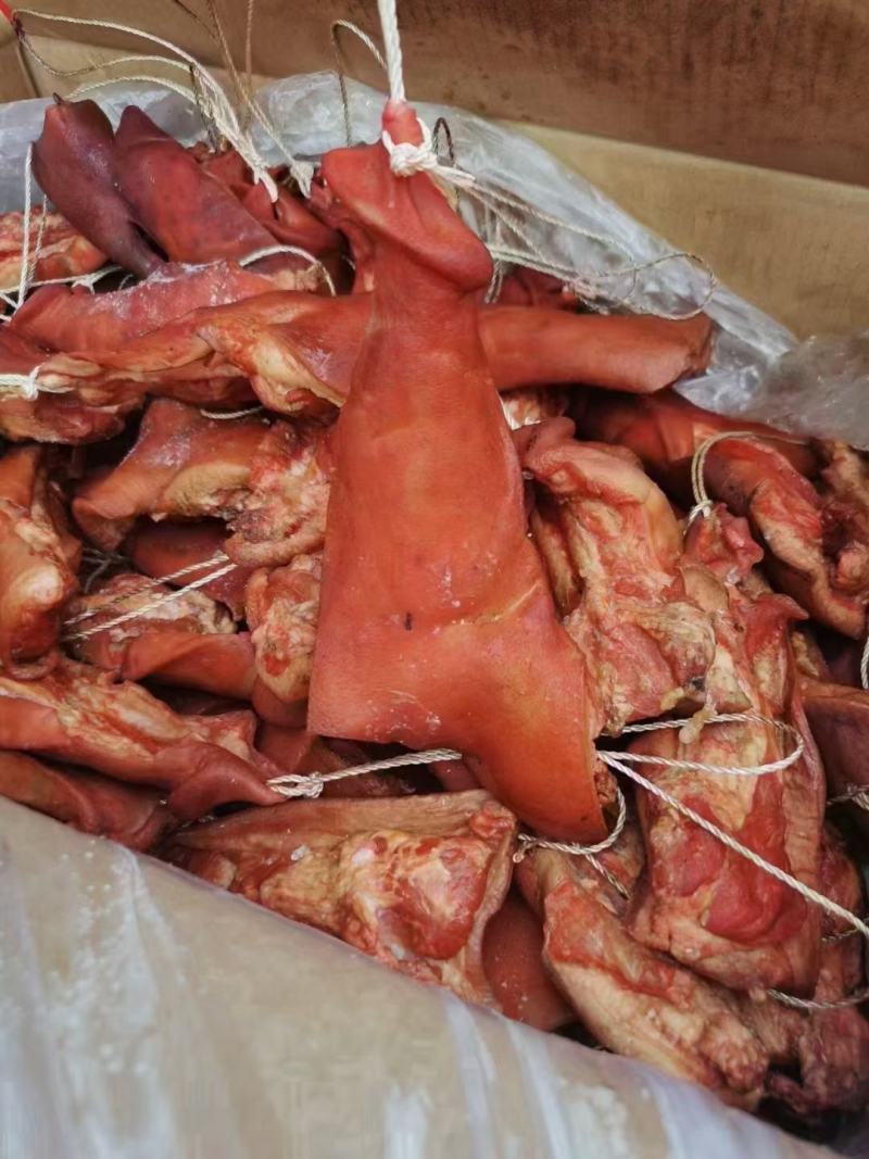 【腊肉】烟熏腊猪拱嘴，一件50斤，现货供应