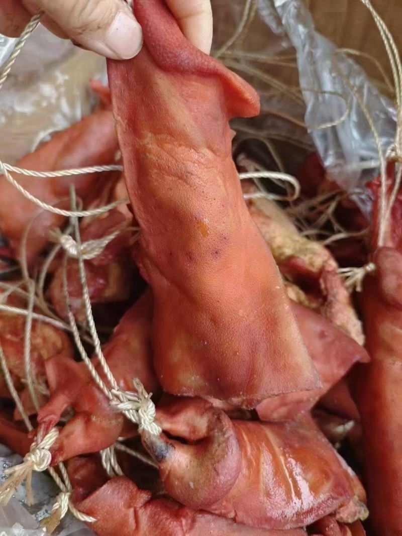 【腊肉】烟熏腊猪拱嘴，一件50斤，现货供应