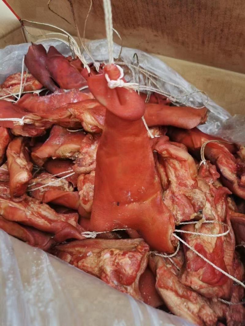【腊肉】烟熏腊猪拱嘴，一件50斤，现货供应