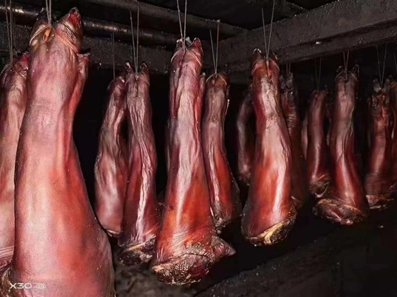 【厂家直发】猪脚，烟熏腊猪脚批发，现货供应可对接电商团购