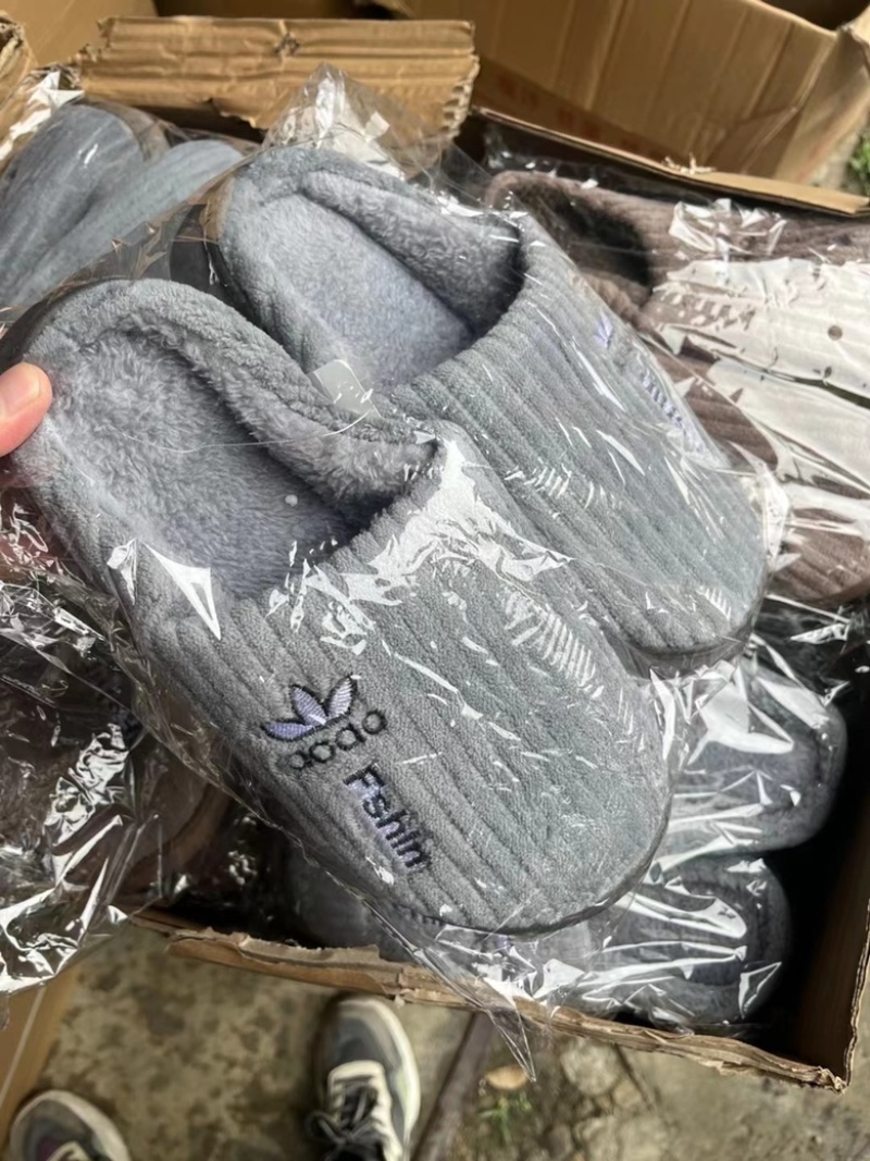 秋冬季毛拖鞋双色底白底普通底加绒加厚拖鞋