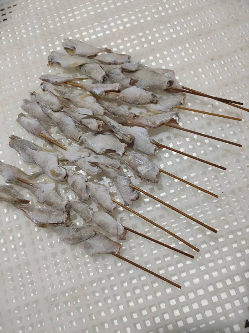 烧烤串、马面鱼串、4条一串、净重15斤/件、烧烤用料