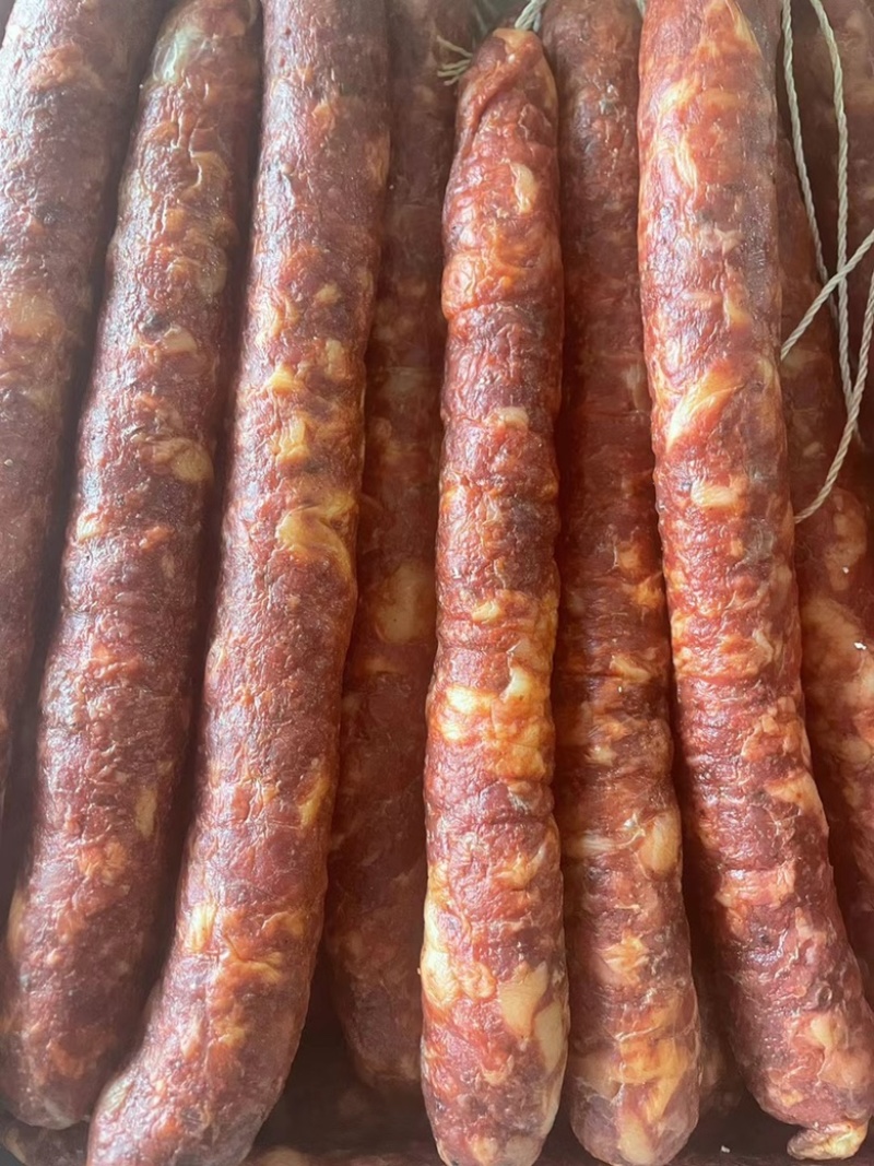 腊肠地摊麻辣纯肉香肠腊肠中山黄圃腊肠福中皇腊肠香肠腊鸭条