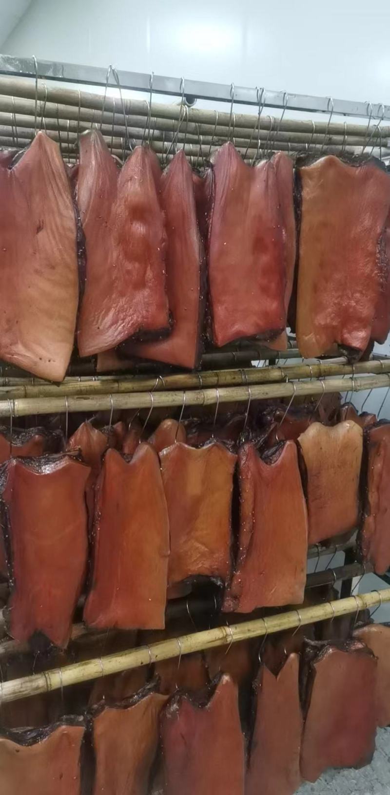腊味烟熏小香猪排带香料跑江湖景区展会地摊货源烤制小香猪排