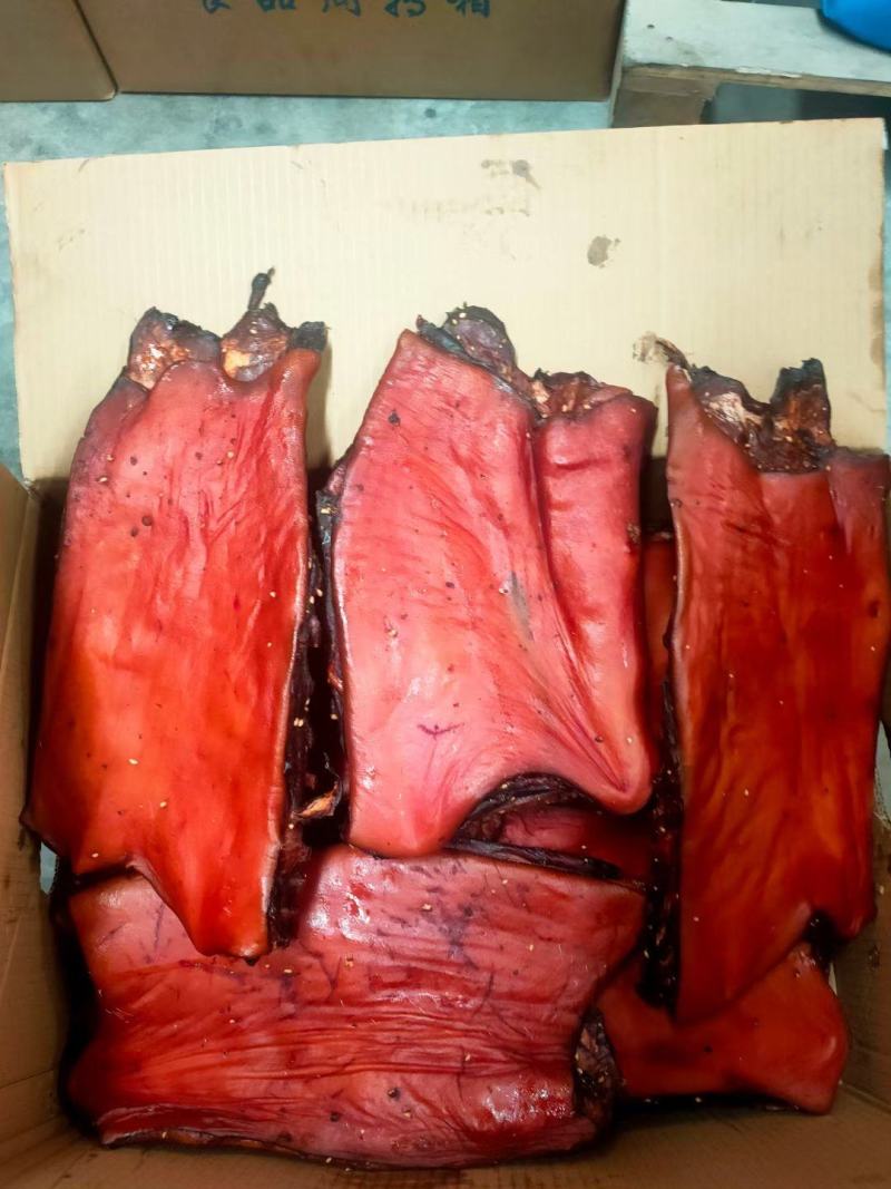 腊味烟熏小香猪排带香料跑江湖景区展会地摊货源烤制小香猪排
