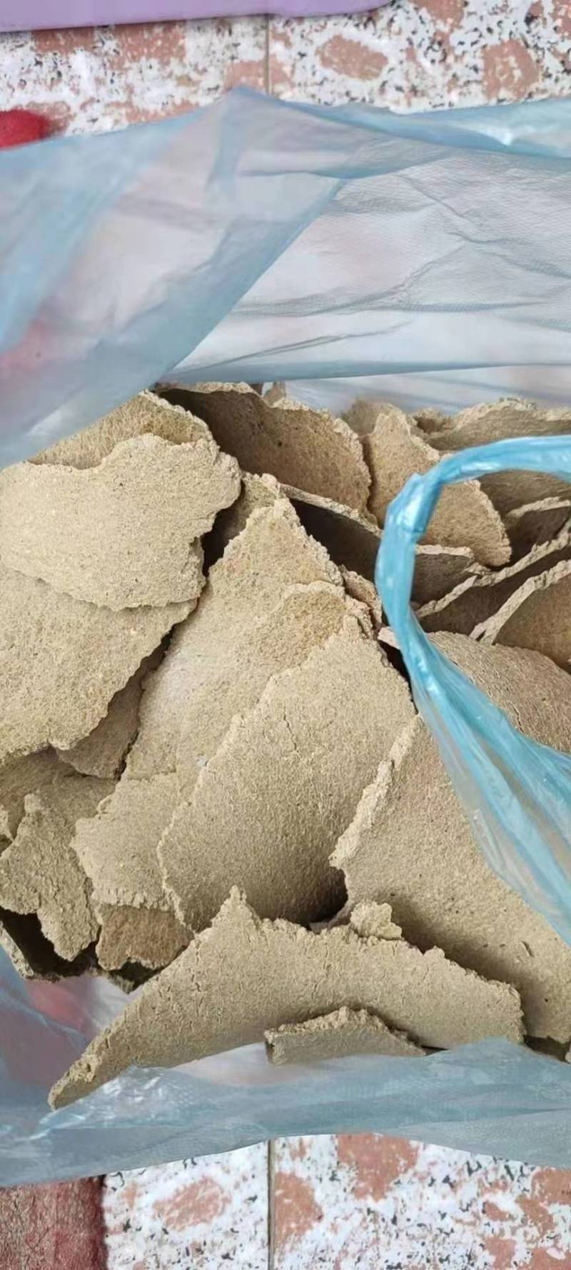 小麦麸皮，次粉，玉米白皮，喷浆玉米皮，玉米酒糟等