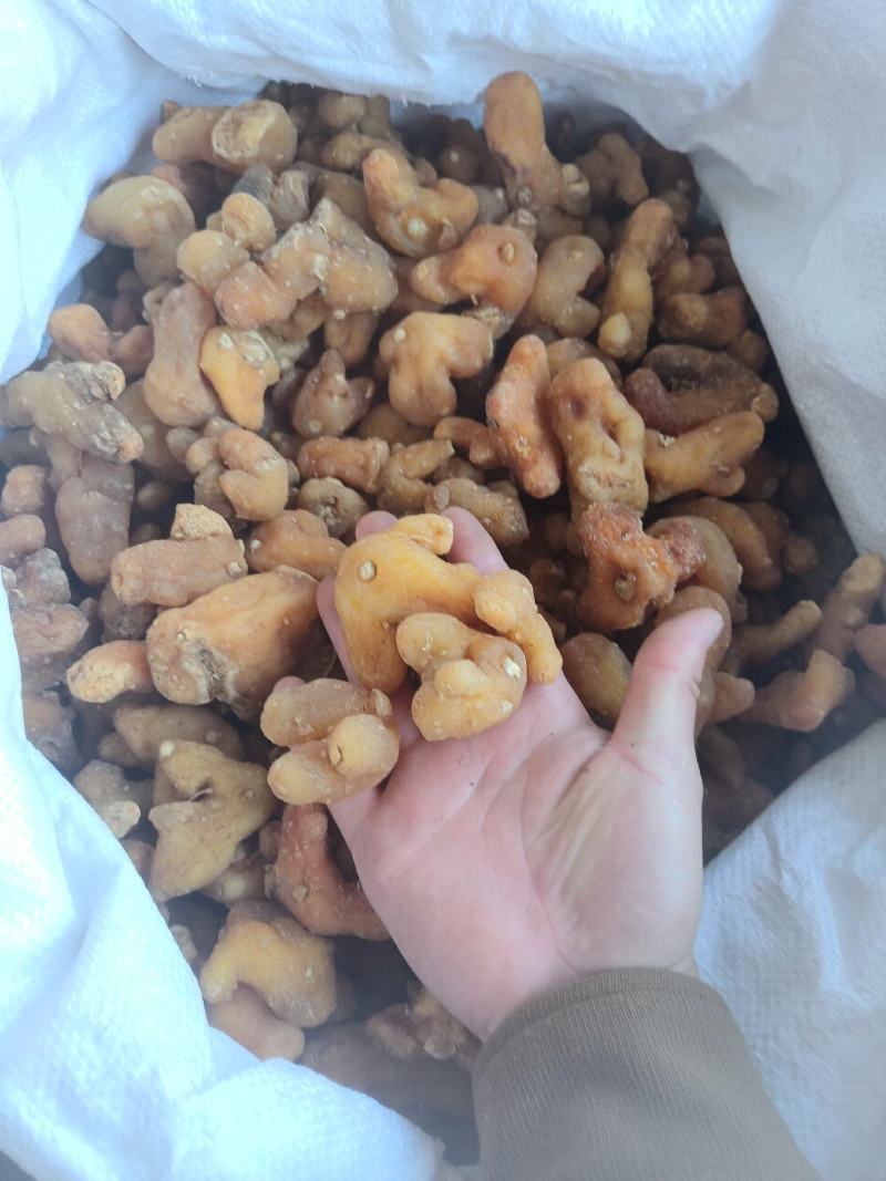 滇黄精肉质九蒸九晒软黄精多种规格批发零售