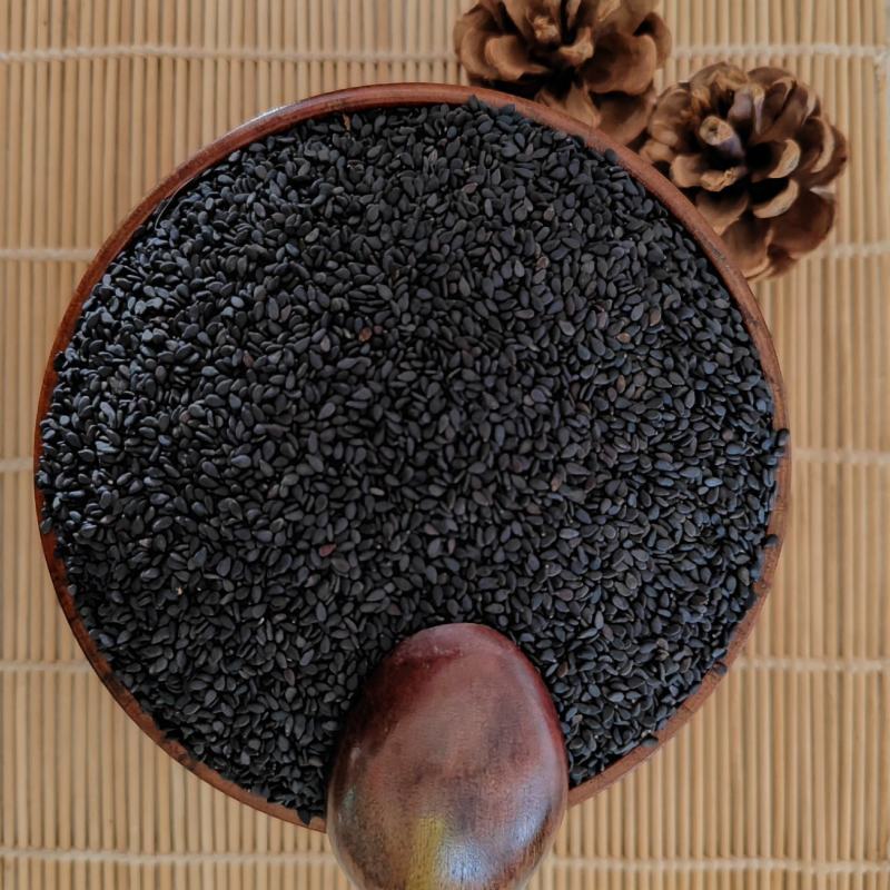 黑芝麻今年新货油芝麻糠芝麻。食品米油料米各规格齐全大量