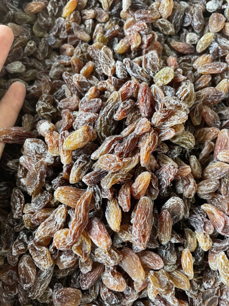 新疆红葡萄干颗粒大免洗特级超大葡萄干特产批发