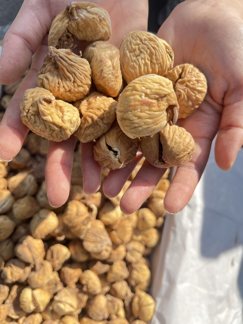 新疆特级无花果干嘎嘎便宜