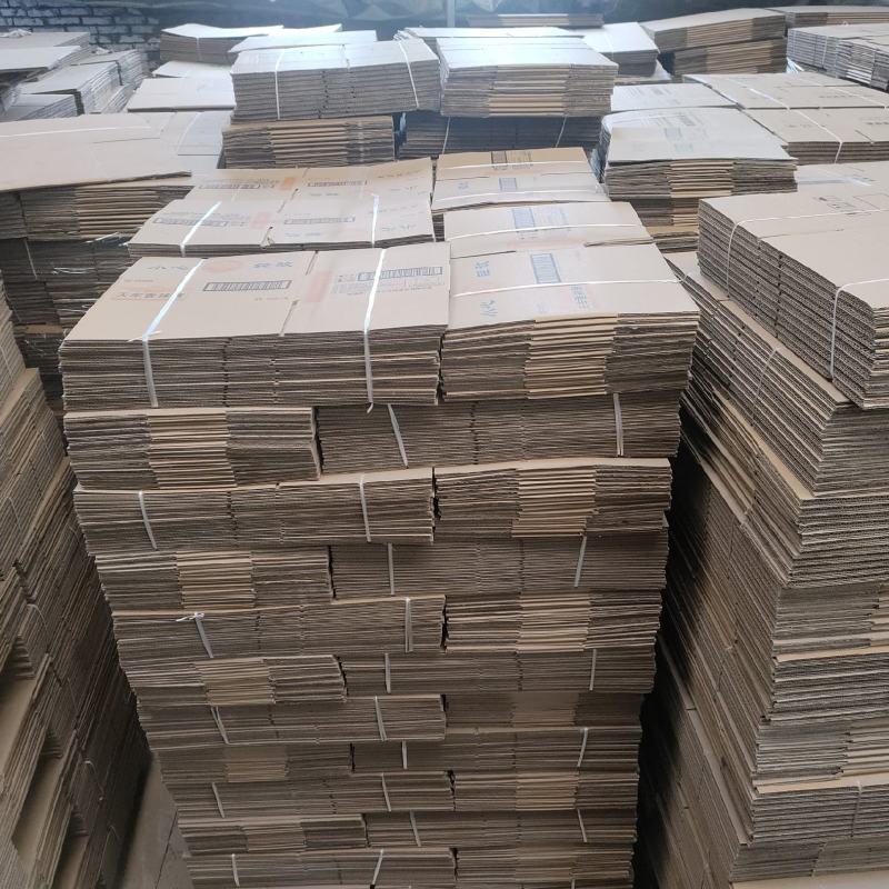 大量库存报废箱各种尺寸