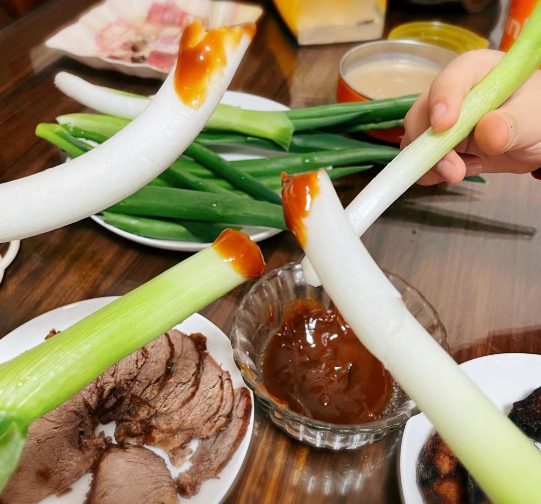 煸炒牛肉与大葱的过程图