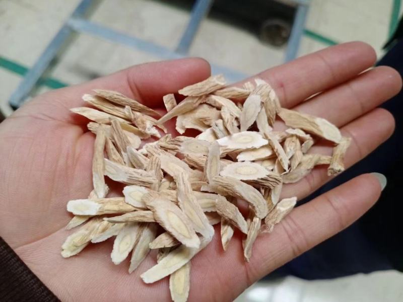 选购正规货源黄芪营养丰富直发新鲜到家