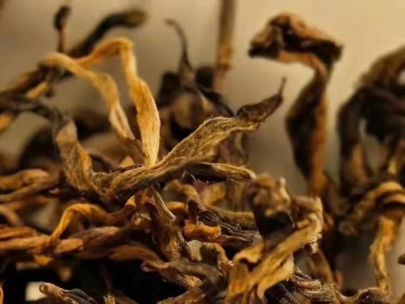勐海古树普洱茶，产地直发，产品质量有保证，欢迎选购