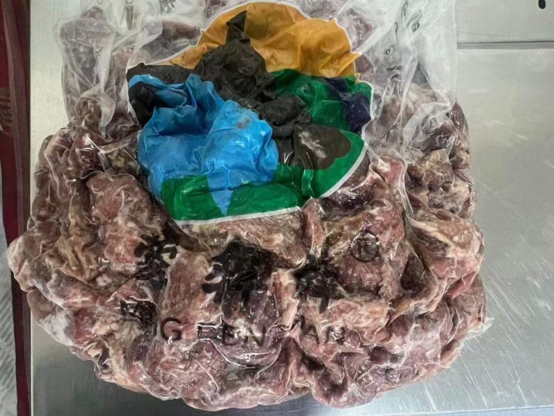 熟羊肉，蒙犇羴熟羊碎肉，块大概还瘦，熟度高，价格低