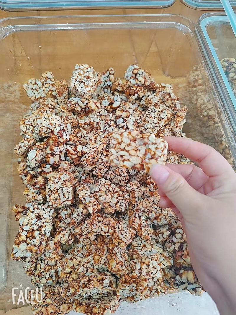 农村山芋炒米花生糖回忆小时候的味道