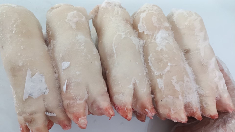 猪蹄猪肘带筋猪蹄猪脚批发新鲜现杀整只猪脚卤菜批发