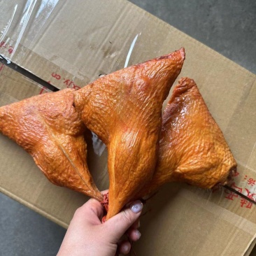 烟熏鸭边腿鸭腿风干鸭腿鸭边腿烟熏腊味现货供应价格美丽