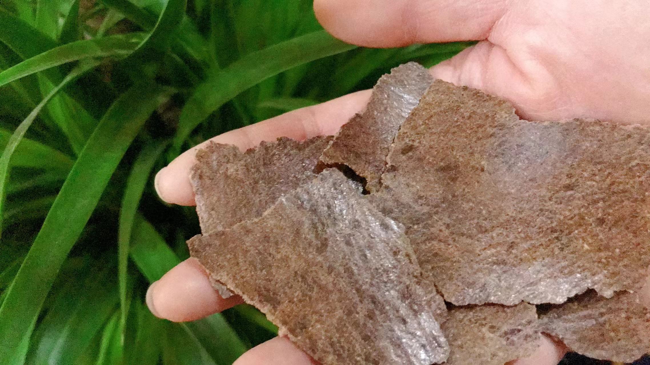 正在复炸花生球