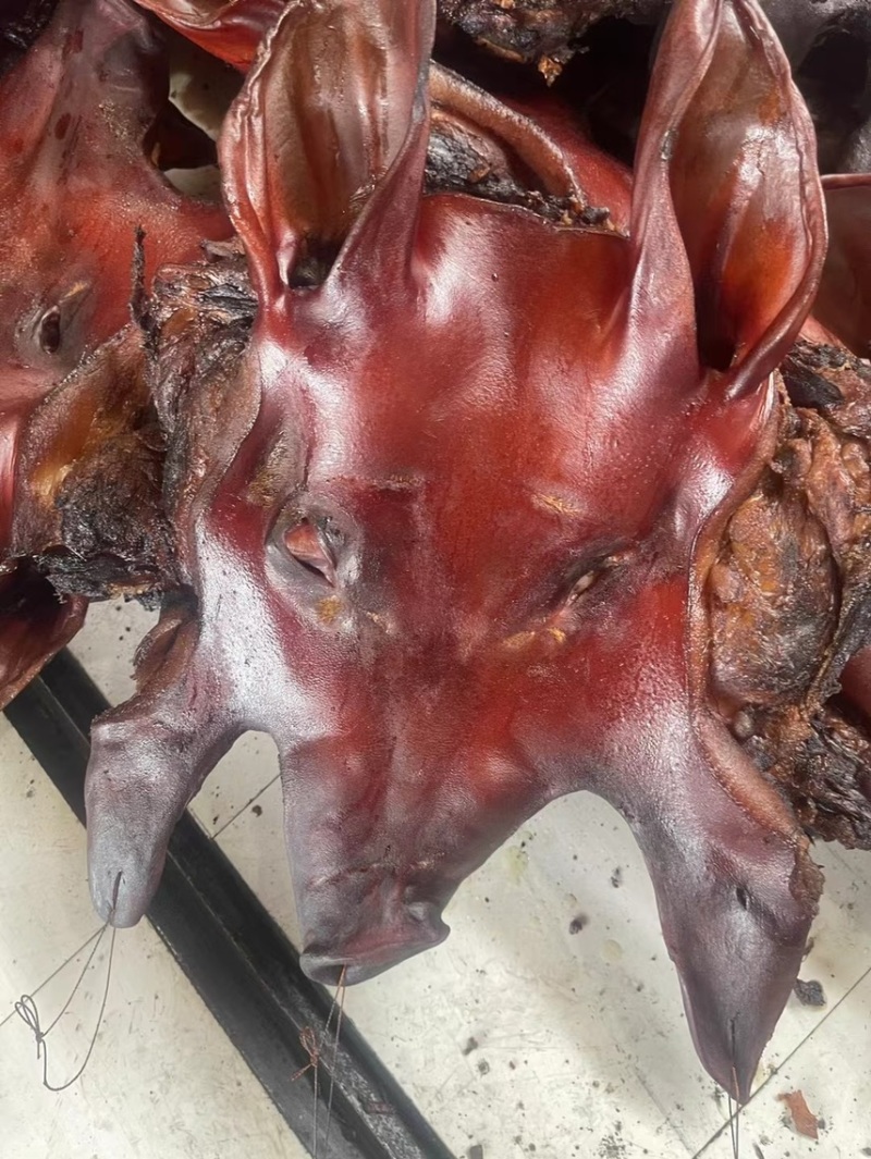 【腊肉】特干腊猪头（源头工厂一手货源腊肉香肠批发）
