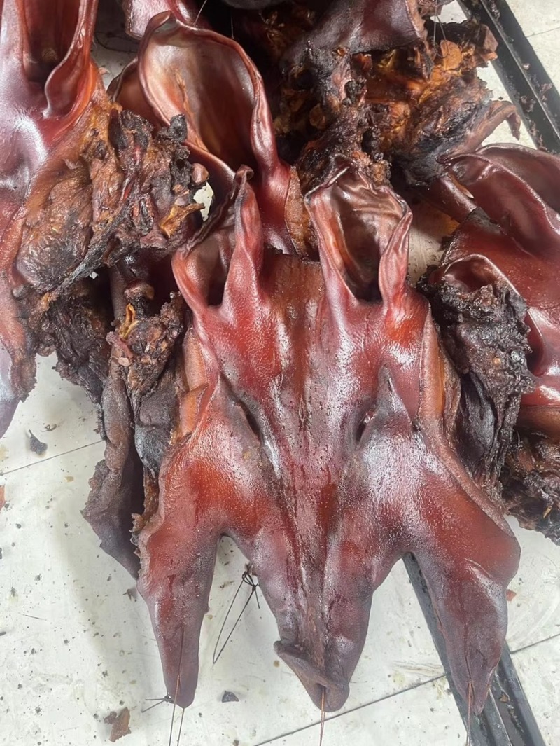 【腊肉】特干腊猪头（源头工厂一手货源腊肉香肠批发）