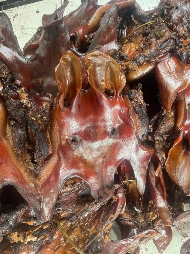 【腊肉】特干腊猪头（源头工厂一手货源腊肉香肠批发）