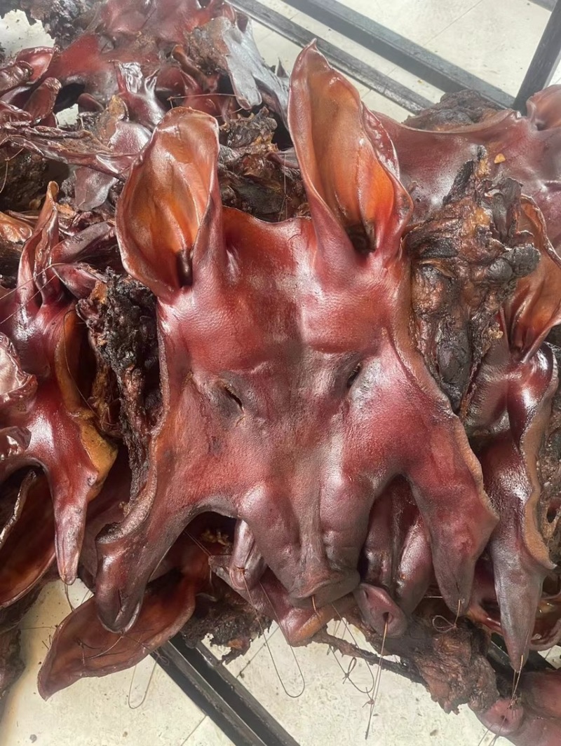 【腊肉】特干腊猪头（源头工厂一手货源腊肉香肠批发）