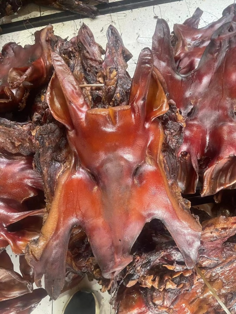 【腊肉】特干腊猪头（源头工厂一手货源腊肉香肠批发）
