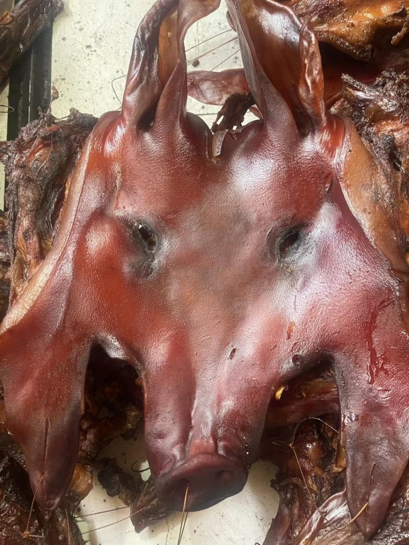 【腊肉】特干腊猪头（源头工厂一手货源腊肉香肠批发）