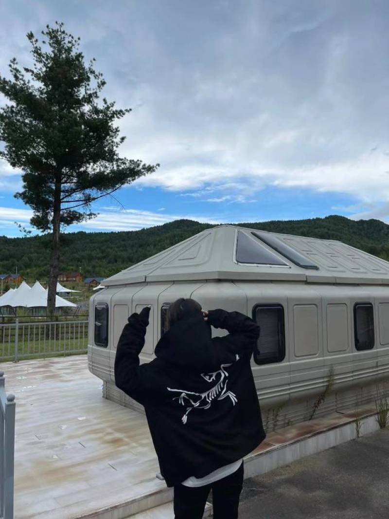 大量衣服价格低，保证质量，欢迎全国各地老板选购