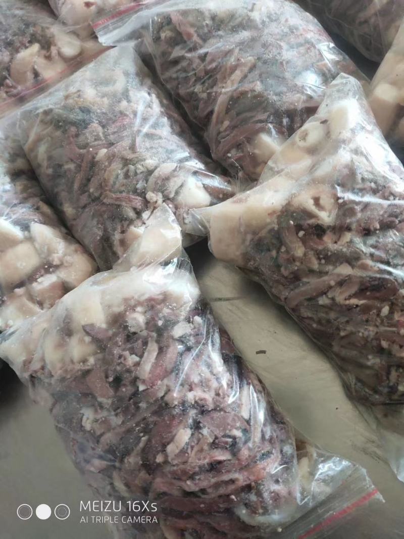 锡林郭勒草地熟羊杂，有心肺。肥肠，肚丝，价格不同比例不一