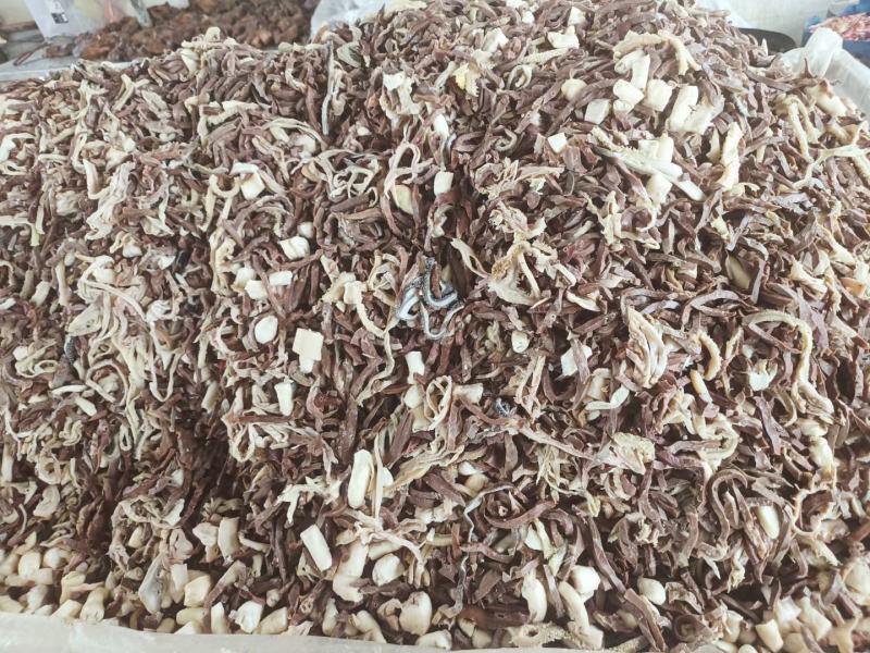锡林郭勒草地熟羊杂，有心肺。肥肠，肚丝，价格不同比例不一