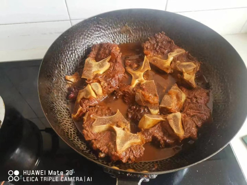 山东国产纯满肉牛脖骨，供应对接全国，欢迎来电