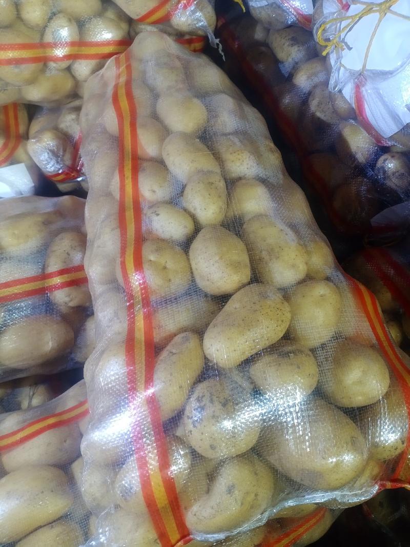 精品土豆2~4两中货:二次人工精选，质量保证，无伤残，