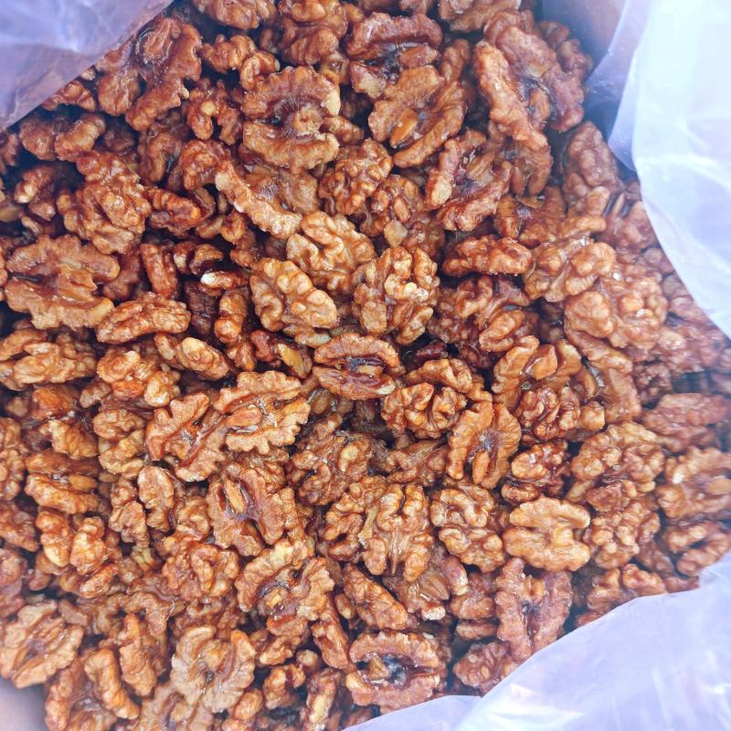 新疆琥珀核桃仁，个大饱满新货厂家供应抖音