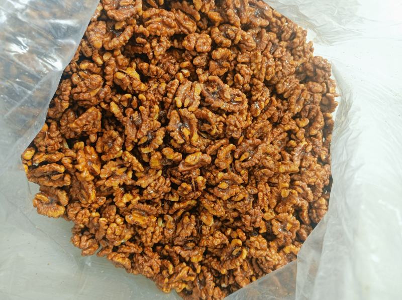 新疆琥珀核桃仁，个大饱满新货厂家供应抖音