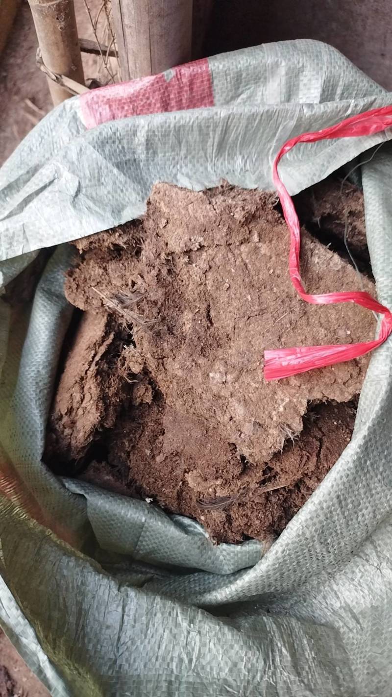 有机鸡粪，大量供应质量保证，欢迎大家找我合作欢迎来电咨询