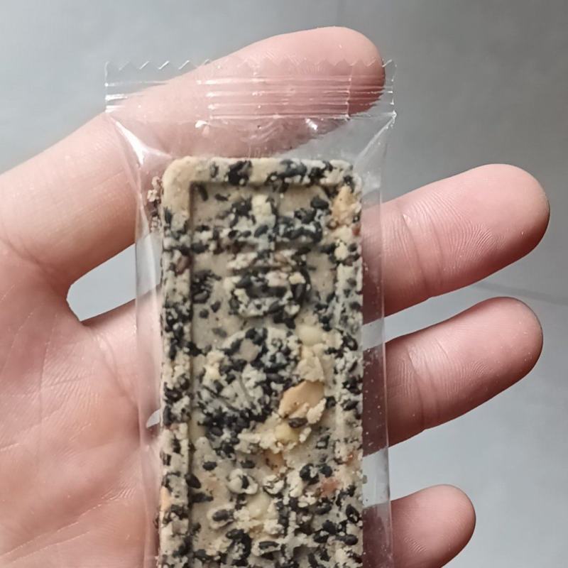 坚果黑芝麻酥五谷咸蛋酥紫薯咸蛋酥