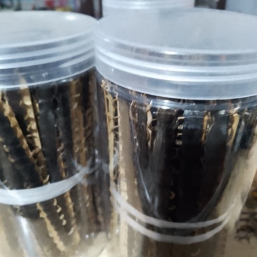 药用蜈蚣皮。产地直销。没有中间商，。干蜈蚣皮。活蜈蚣有货