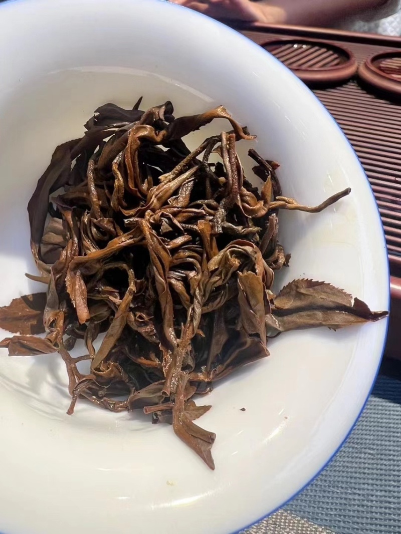 布朗山晒红古树易携带