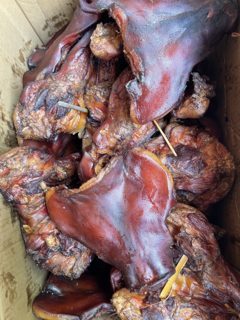 特干腊猪拱嘴（腊肉腊肠源头工厂量大从优）