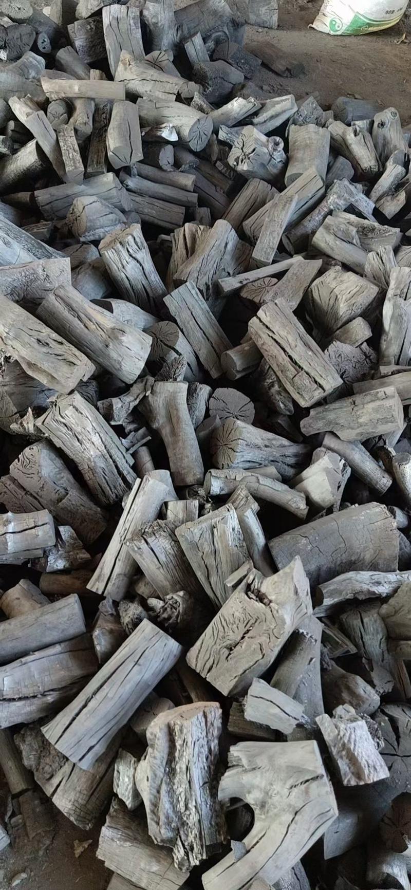 木炭、纯荔枝龙眼果树炭，烧烤、取暖、耐用、无炭头、无炭皮