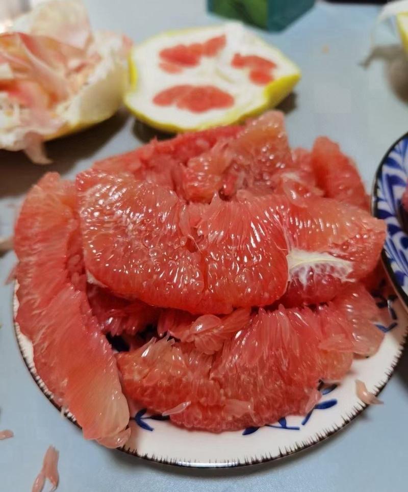 【推荐】三红柚大量供应新鲜采摘四川资中产地直发皮薄肉多