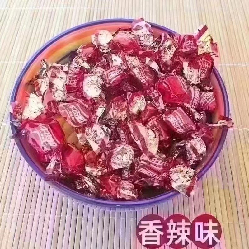 牛肉粒麻辣五香两种口味厂家直营的休闲零食
