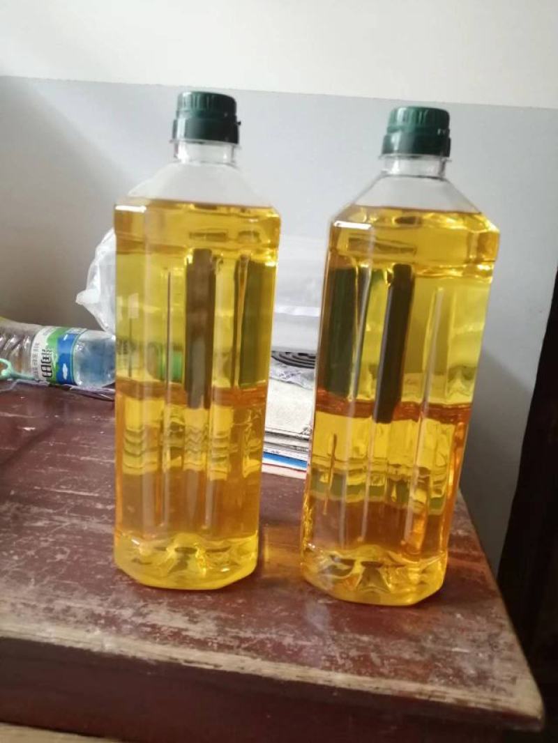 山茶油，农家手工自榨，放心品质，一手货源，欢迎来电咨询