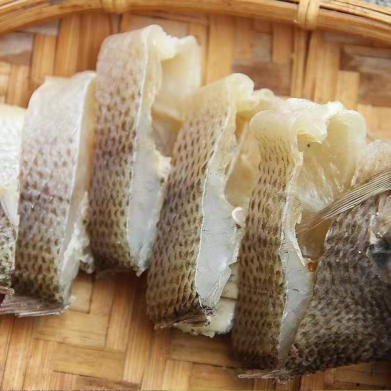 开边鲈鱼干展会地摊电商开边鲈鱼干鱼头鲈鱼卢肉加洲鲈鱼干
