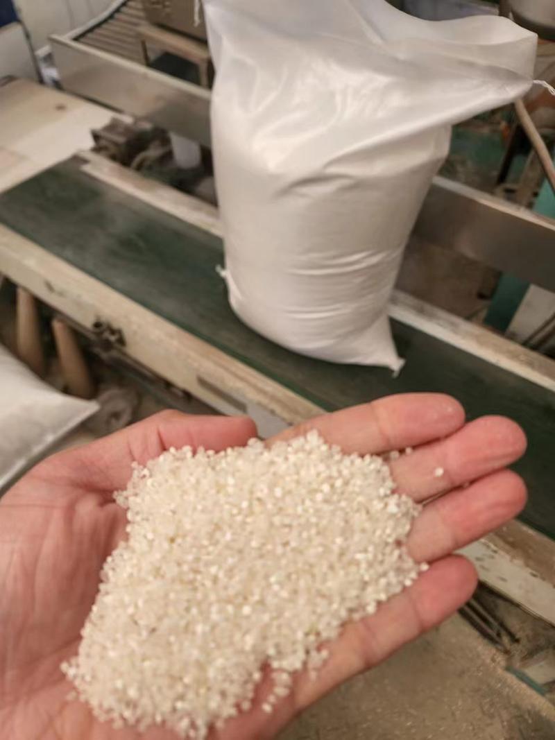 优质碎米，厂里直供，常年有货，价格随行就市