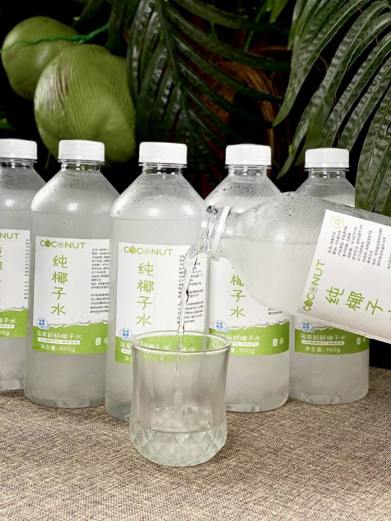 新鲜椰子水纯椰青椰子水椰青水餐饮工厂直供