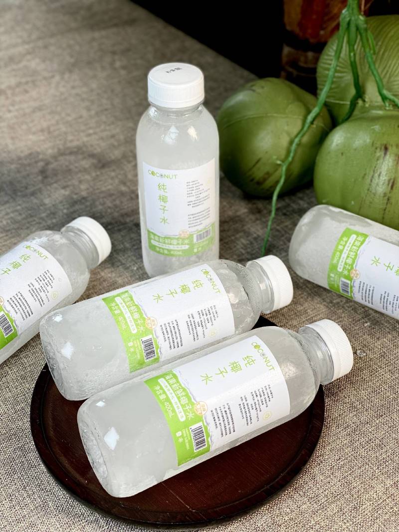 新鲜椰子水纯椰青椰子水椰青水餐饮工厂直供