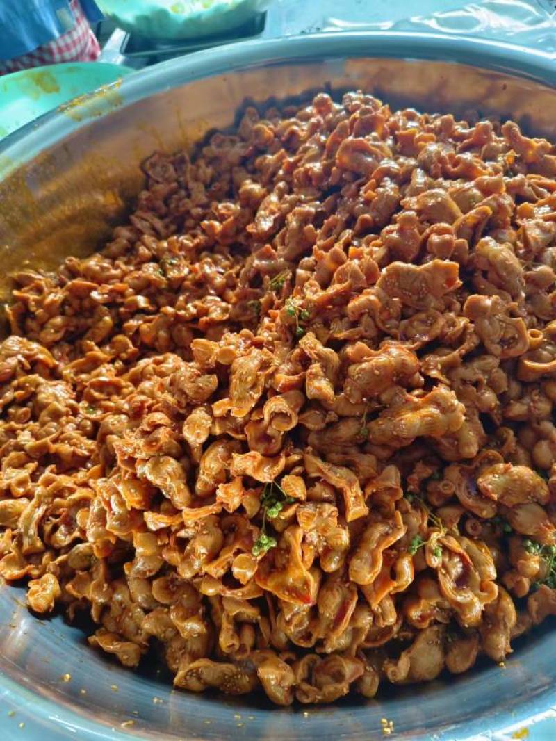 郑州优质卤味熟食，口味超棒，香辣鸭板肠、香辣肚丝
